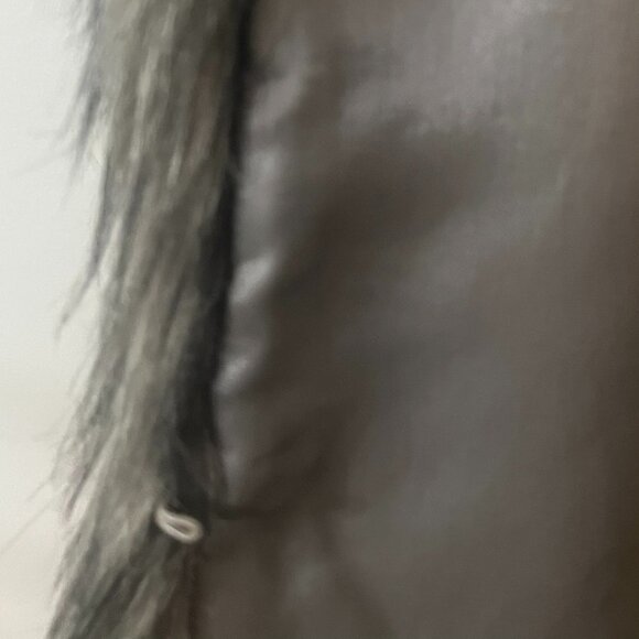 Michael Kors Faux Fur Vest Sz 1X - Picture 5 of 5